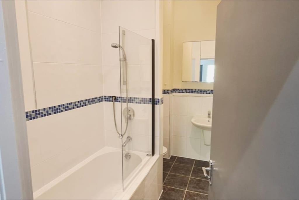 Luxury 2 Bed 2 Bath Suite Престон Экстерьер фото